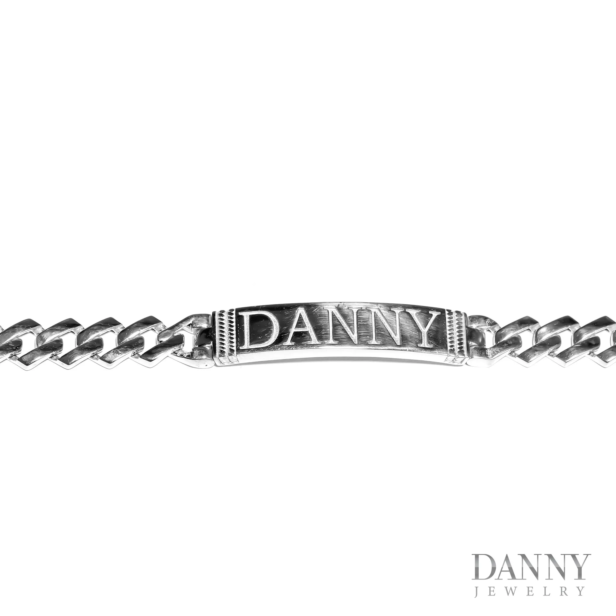 Khám phá 7 phụ kiện hiphop giới trẻ yêu thích nhất tại Danny Jewelry
