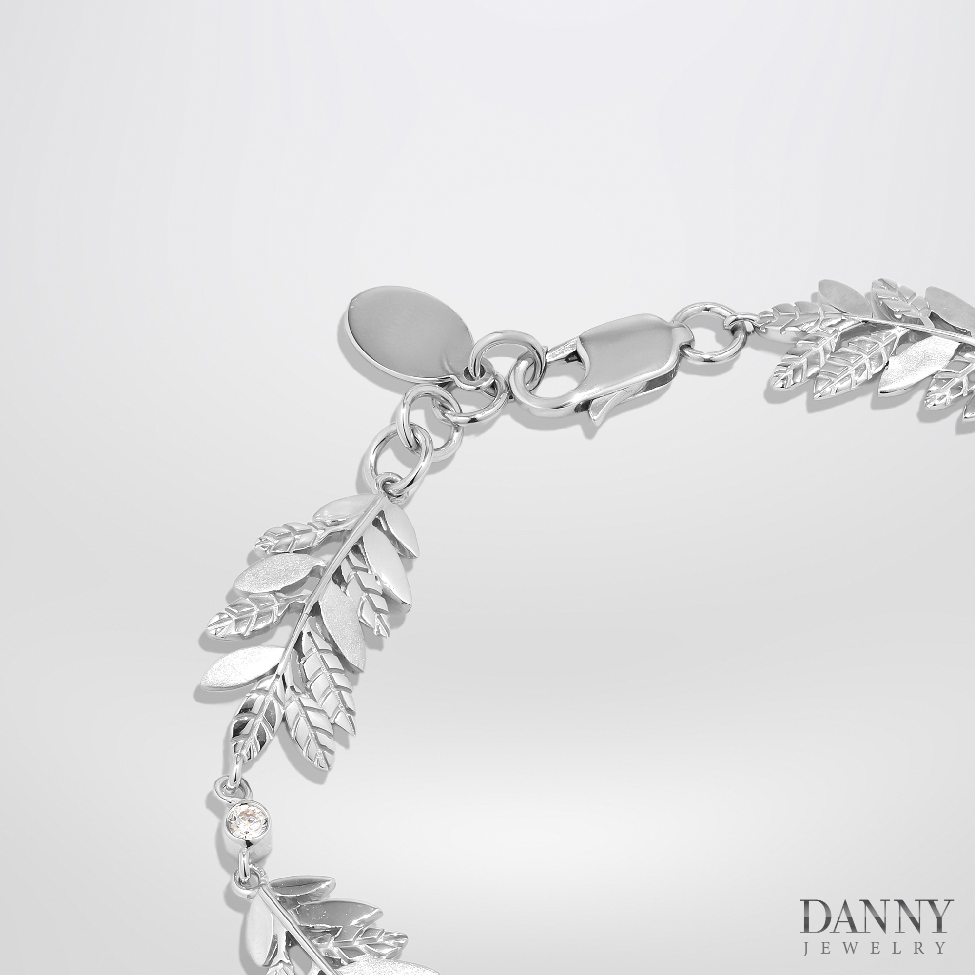 Lắc tay lá Nguyệt Quế đính đá Cz - Bạc 925 Xi Rhodium - LT006